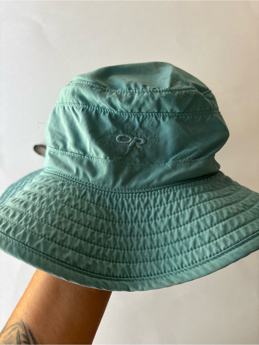 REI Outdoor Research size small teal women’s sun hat